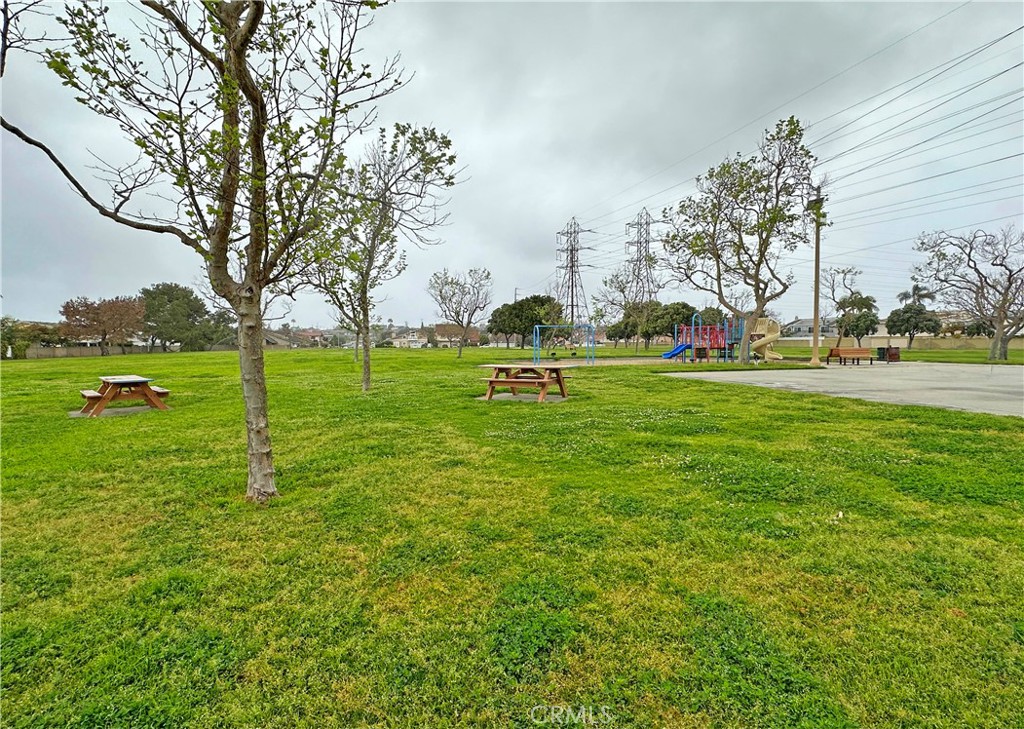 8881 Sailport Drive