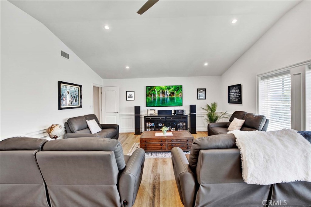 8881 Sailport Drive