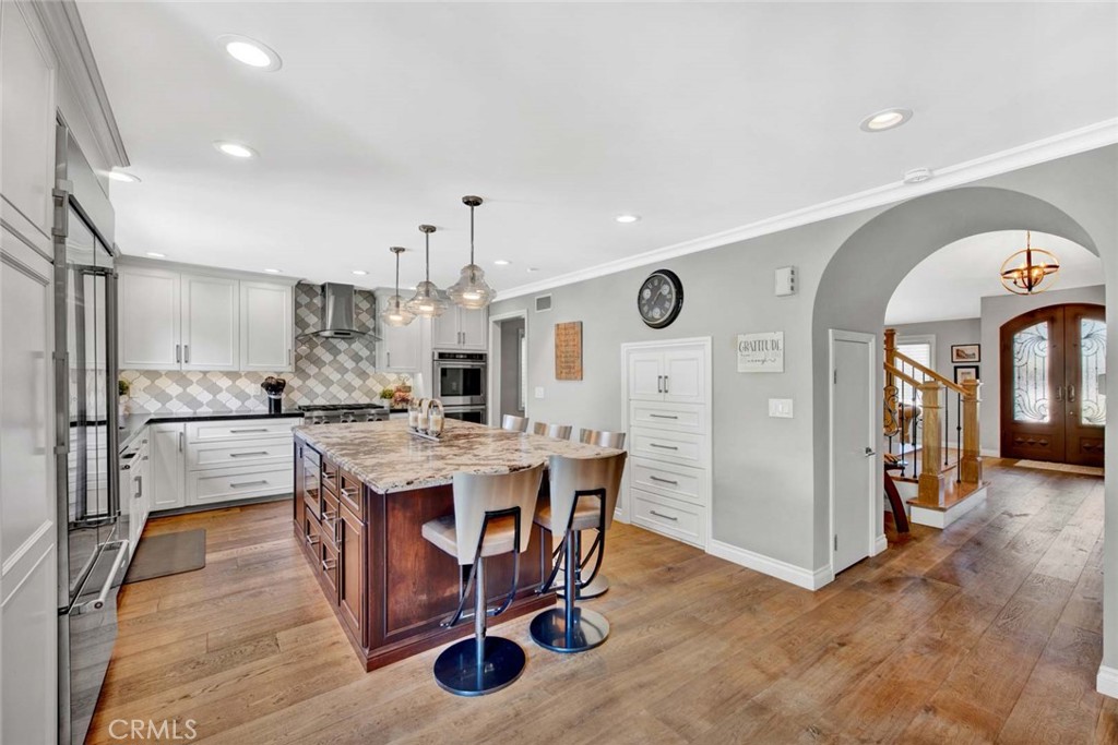 8881 Sailport Drive