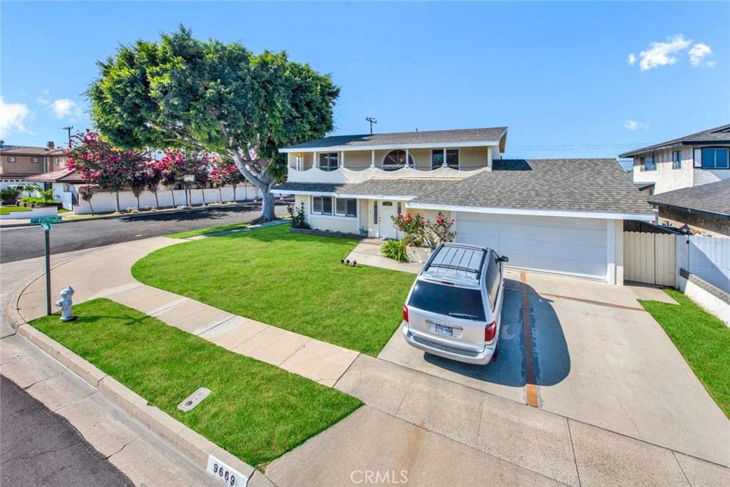9669 Toucan Avenue