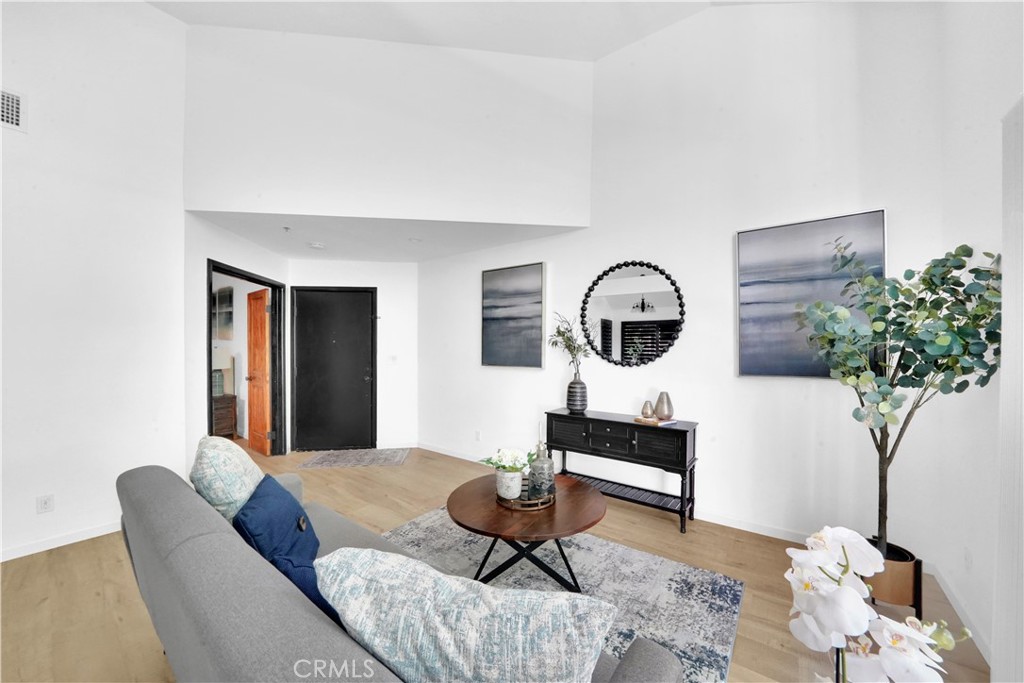12555 Euclid Street 110