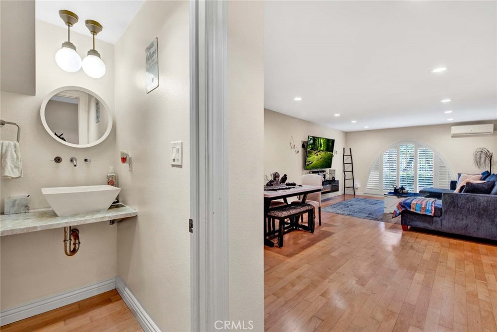 3037 Club House Circle