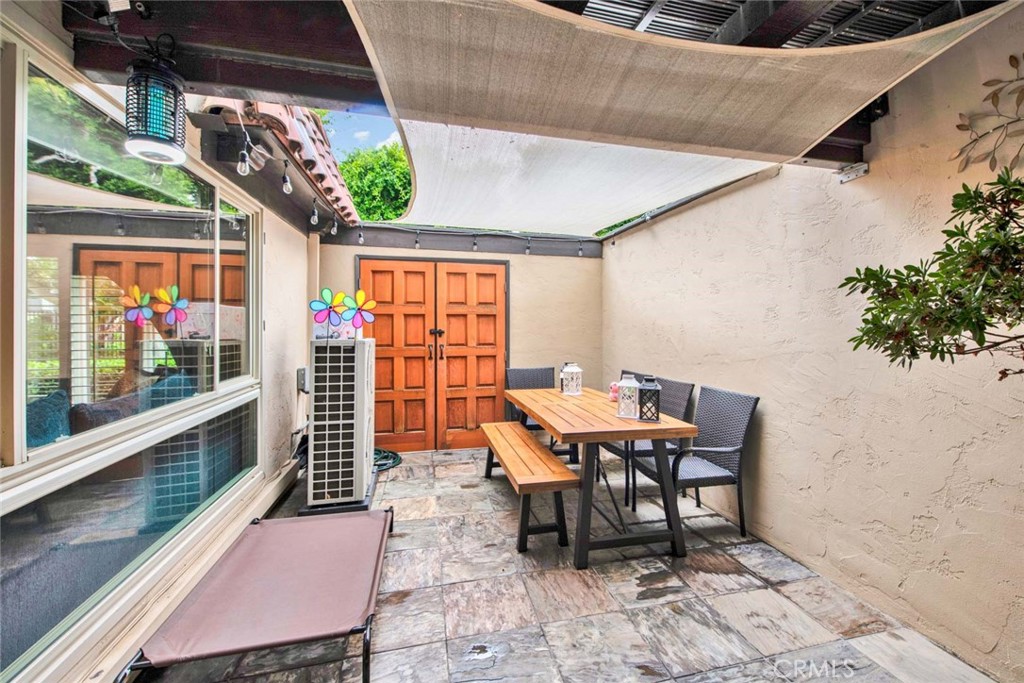 3037 Club House Circle