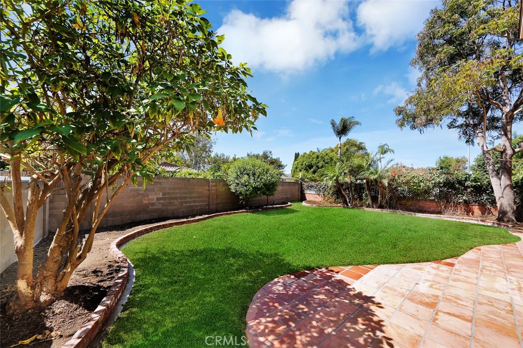 10830 Los Jardines E