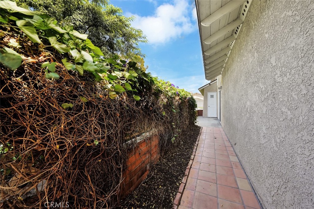 10830 Los Jardines E