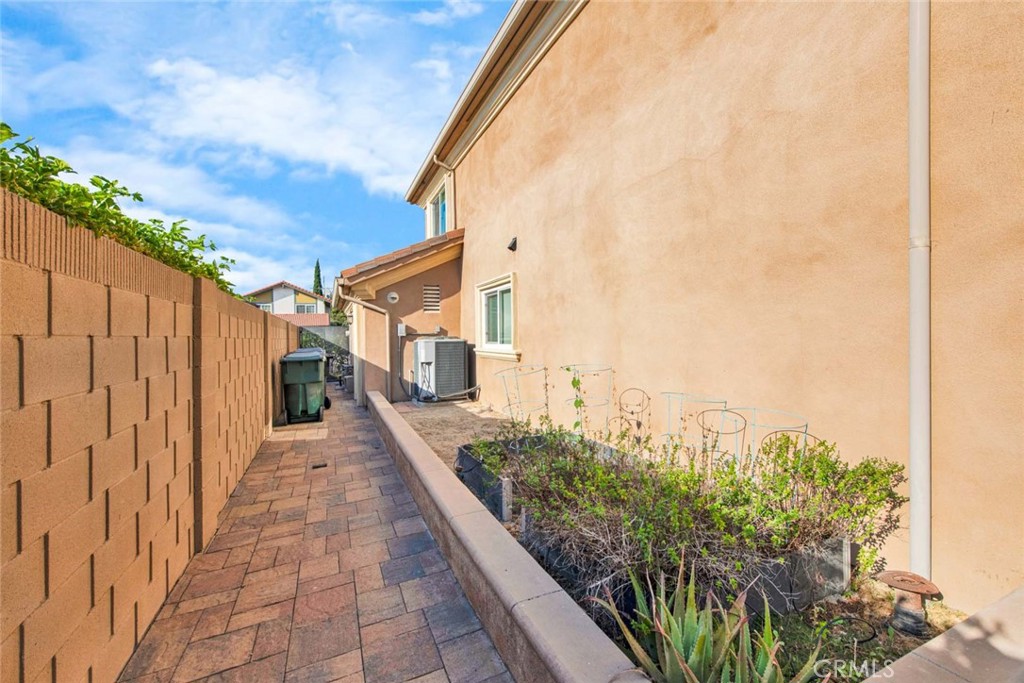 11582 Aquamarine Circle