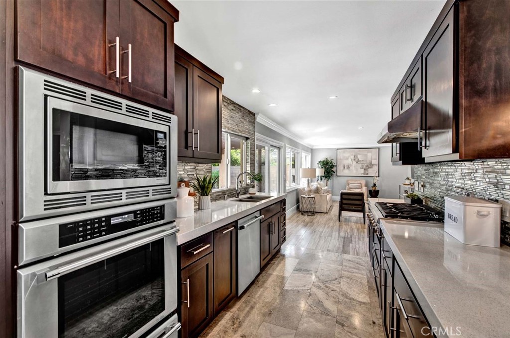 11582 Aquamarine Circle