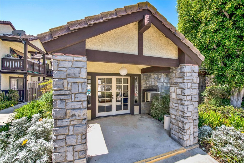 12409 Rock Springs Court