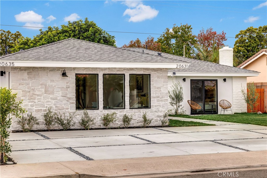 20631 Kelvin Lane
