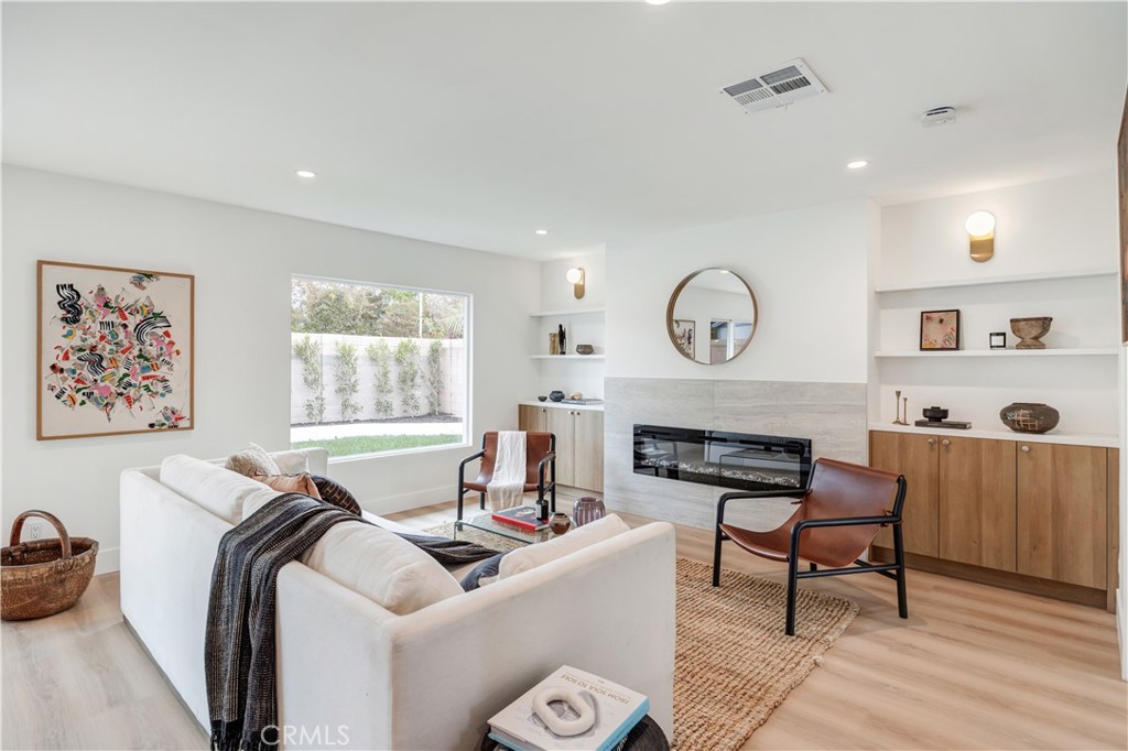 20631 Kelvin Lane