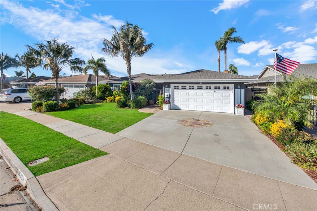 10949 Goldeneye Avenue