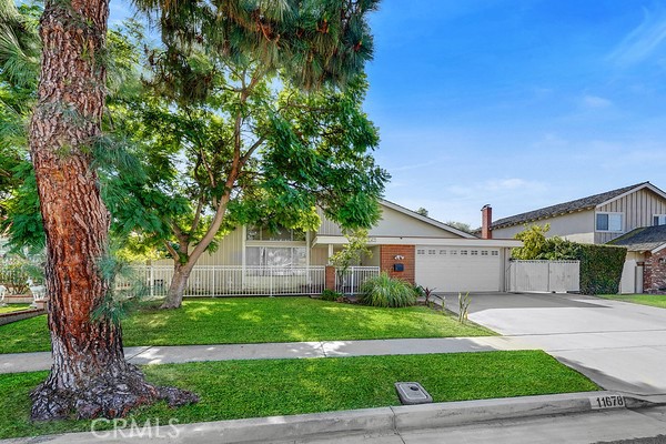 11678 Quartz Avenue