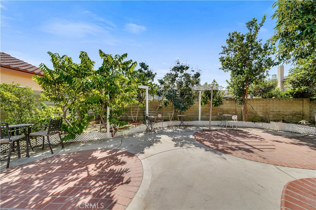 11678 Quartz Avenue