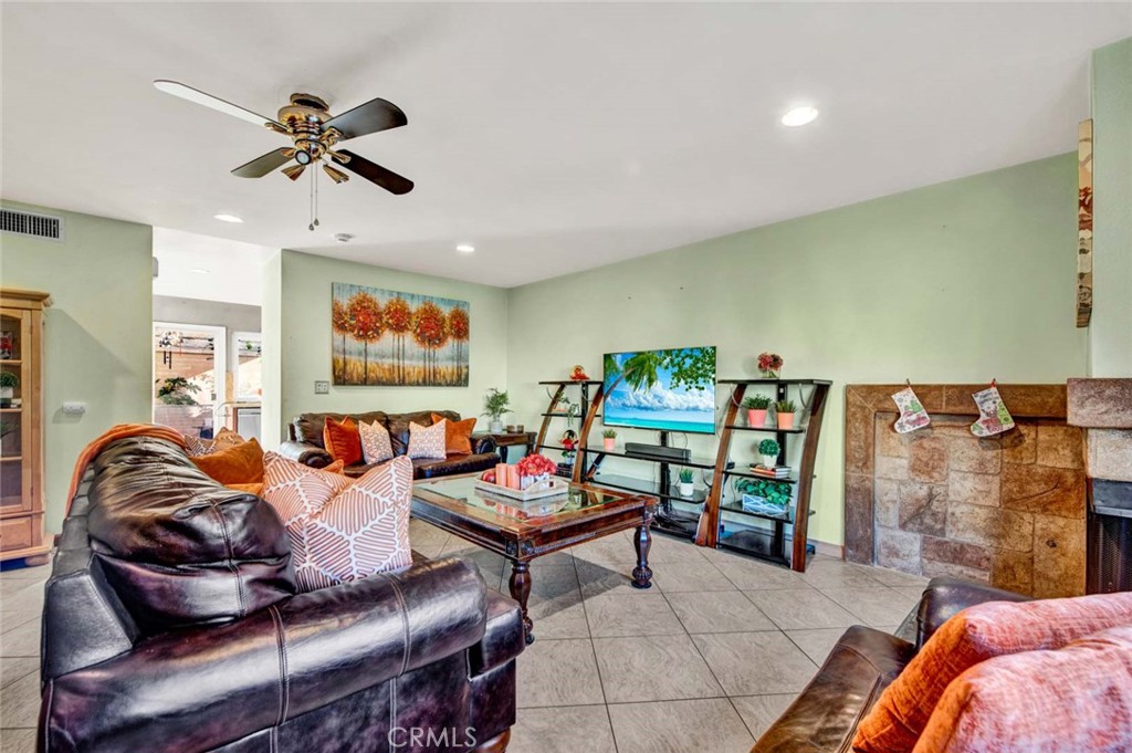 10841 Poly Court