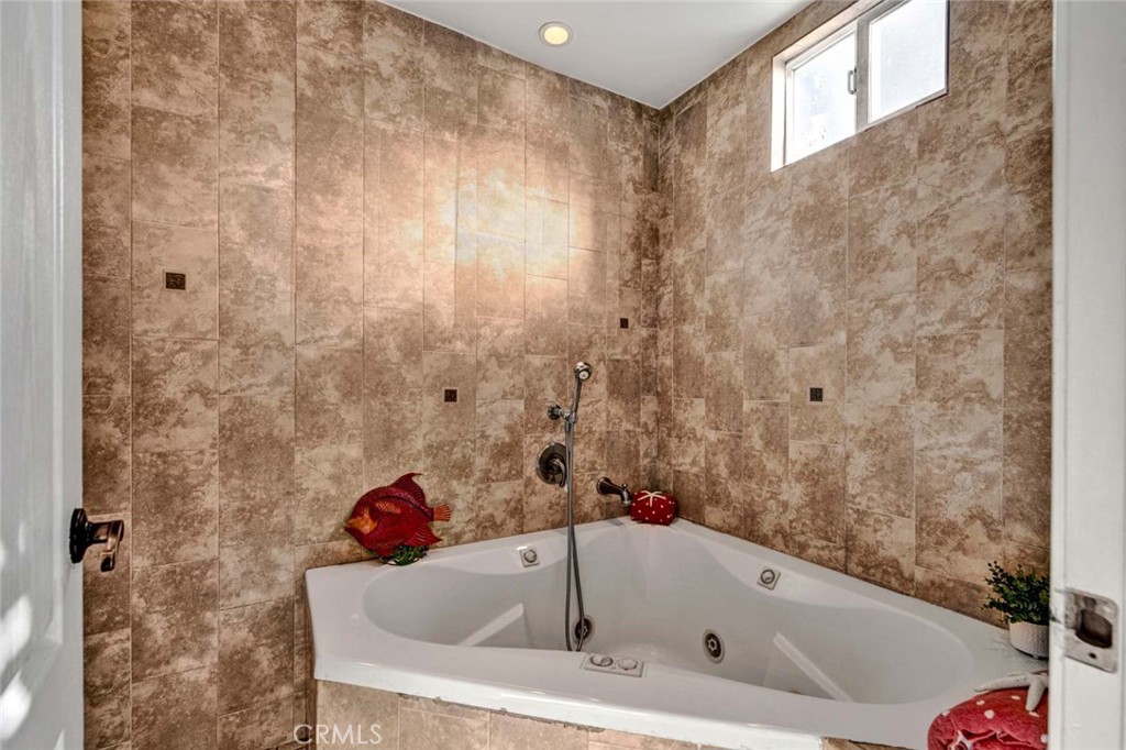 10841 Poly Court