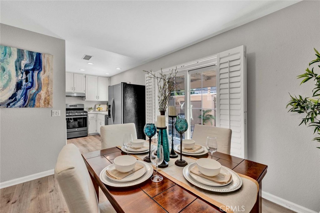 101 W Riverdale Avenue 8