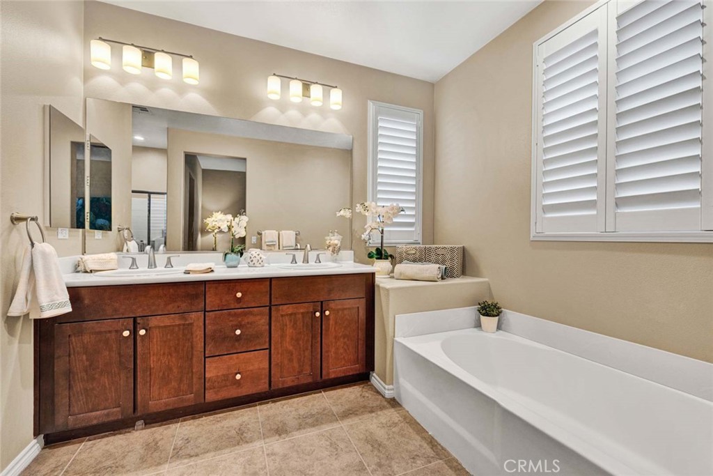 13084 Mendocino Lane 27