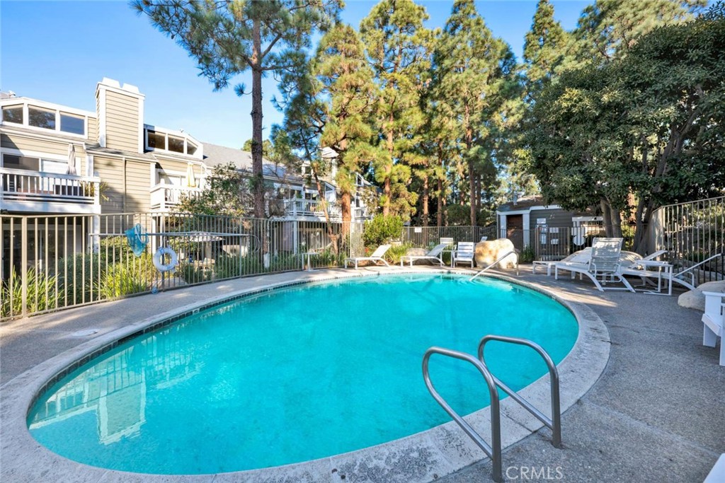 789 Grayling Bay