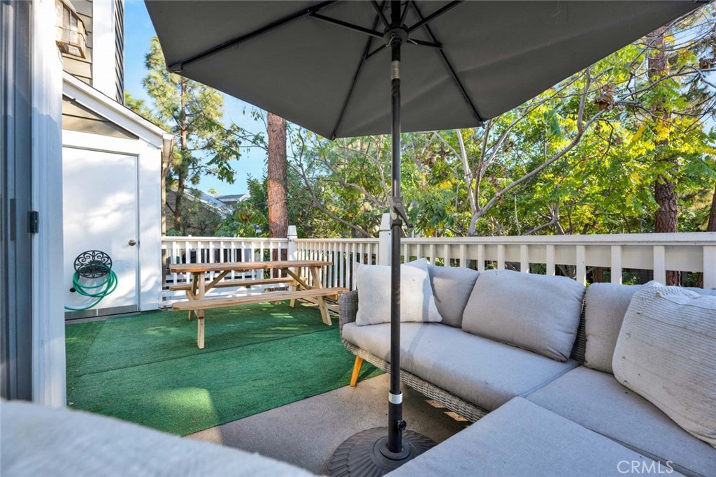 789 Grayling Bay