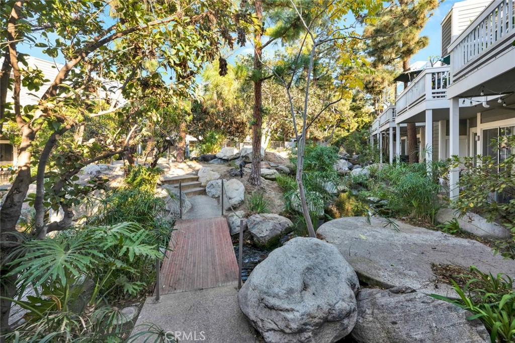 789 Grayling Bay