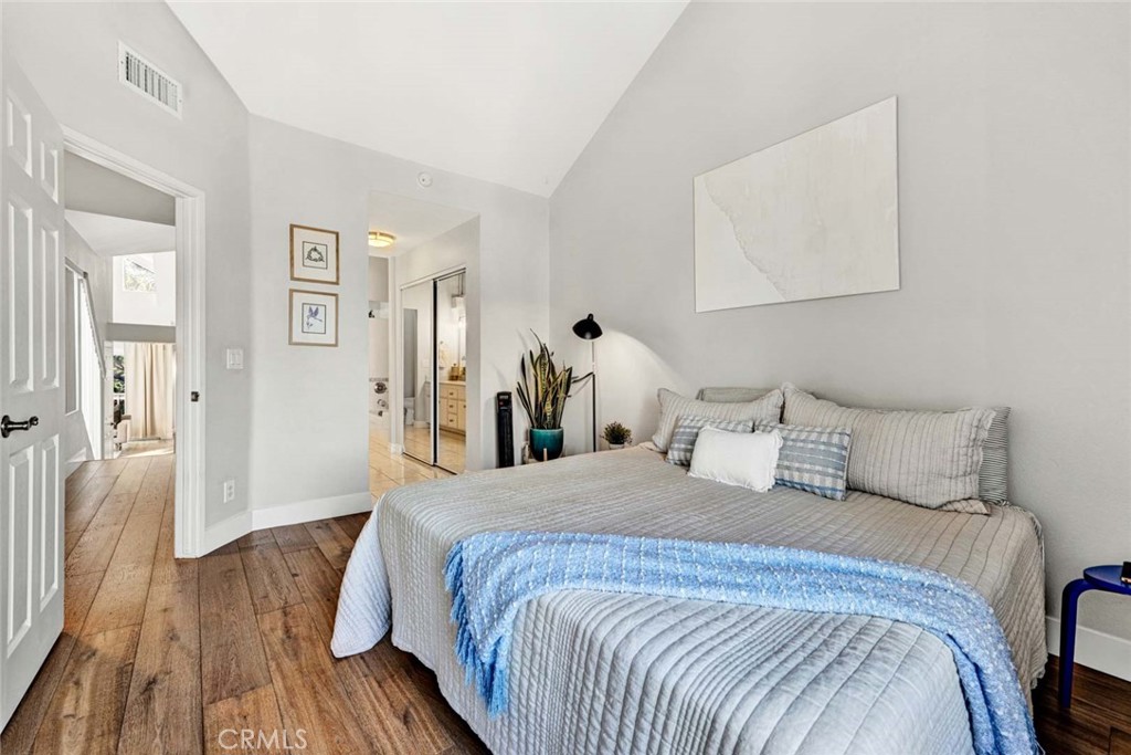 789 Grayling Bay
