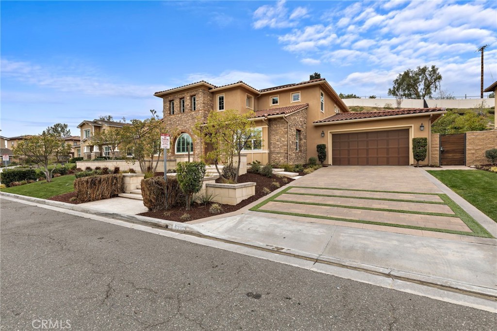5303 Newbury Lane
