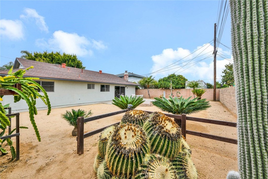 9704 Lark Circle