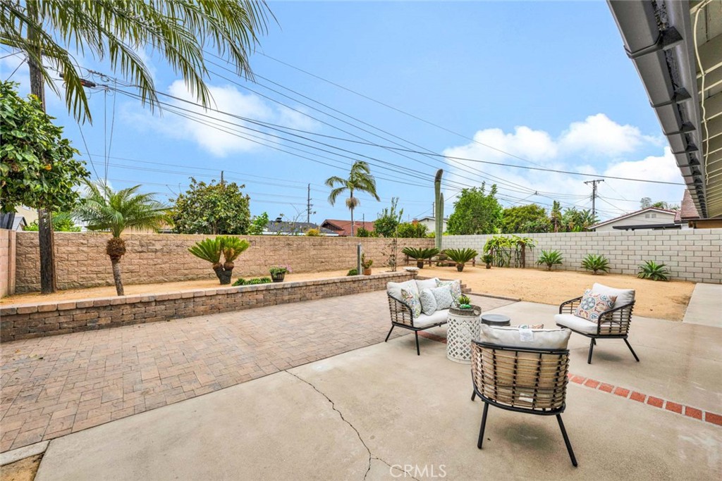 9704 Lark Circle