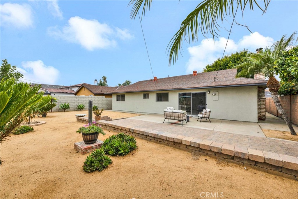 9704 Lark Circle