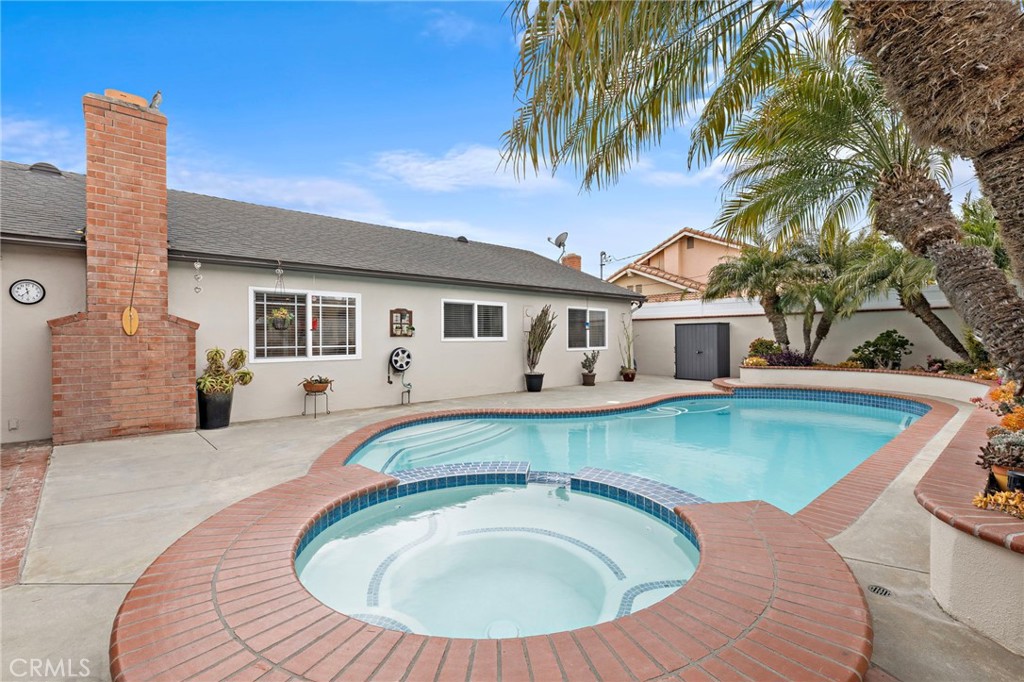 10485 Teal Circle