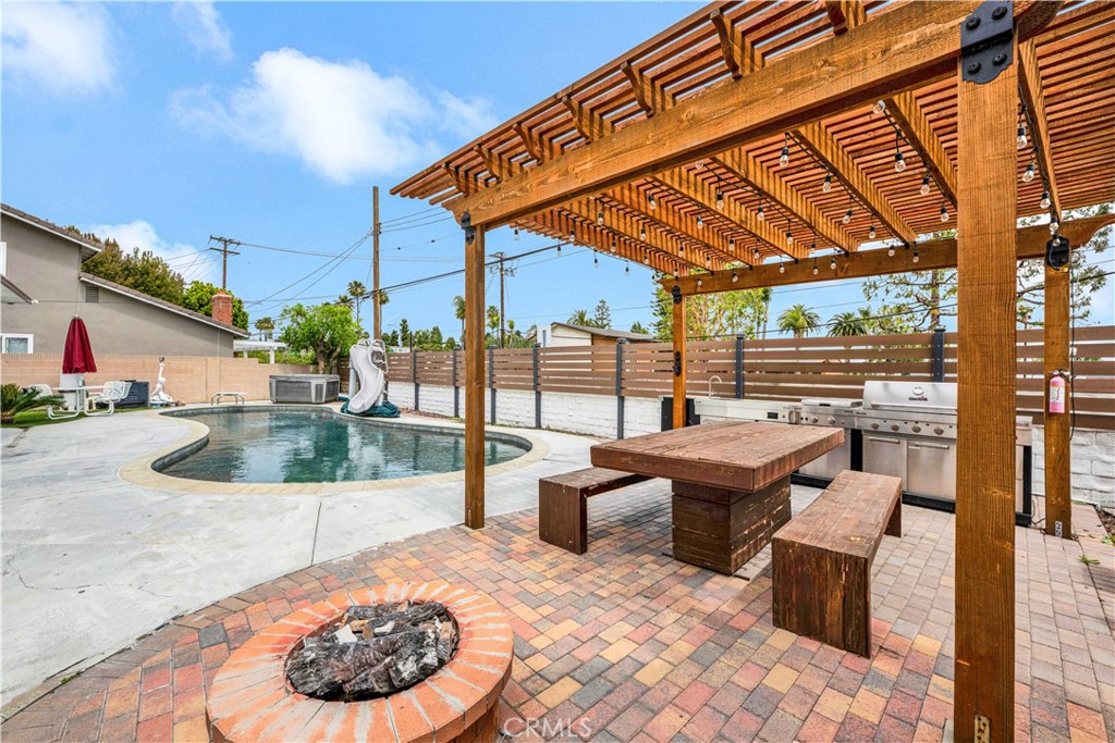 17550 Chestnut Street