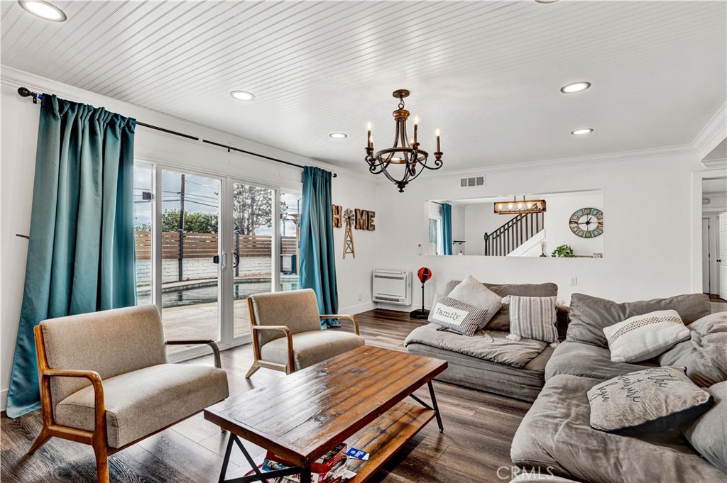 17550 Chestnut Street