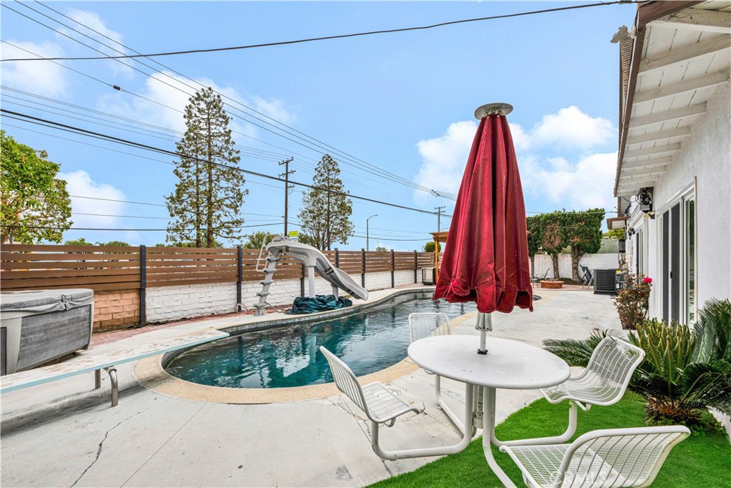 17550 Chestnut Street