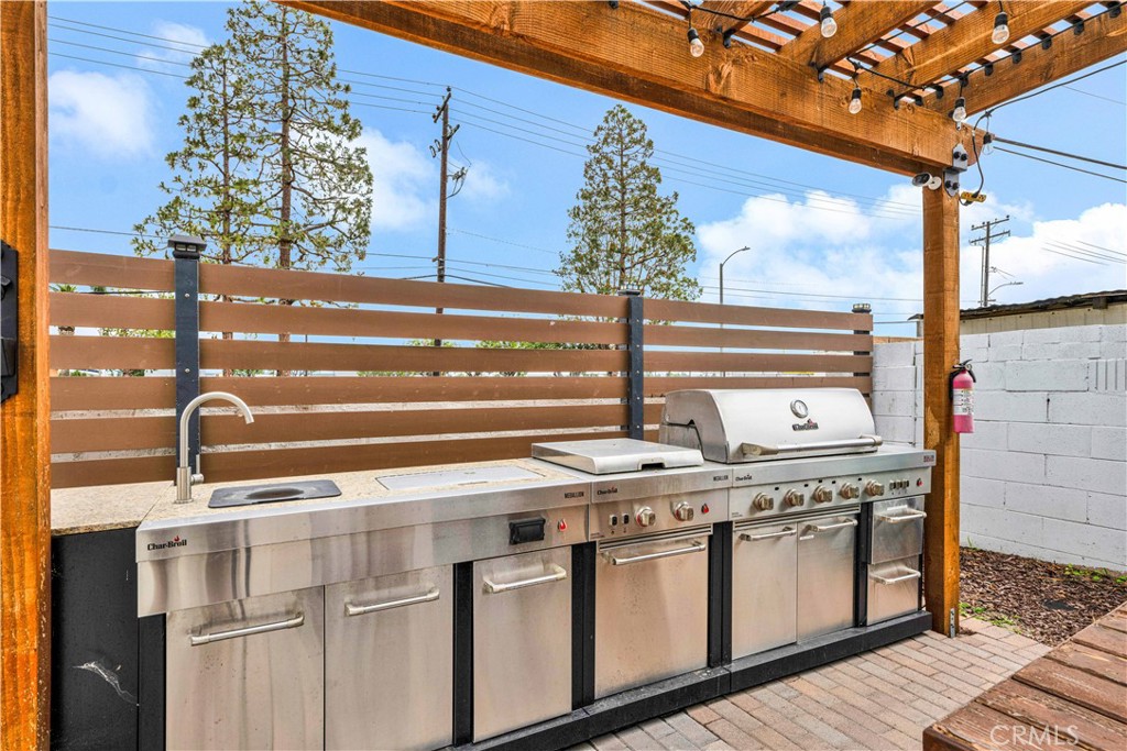 17550 Chestnut Street