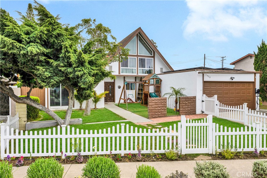 17550 Chestnut Street