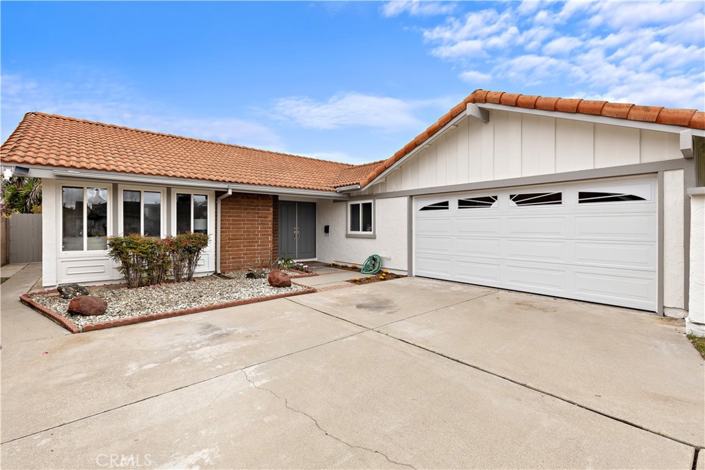11073 Lavender Avenue