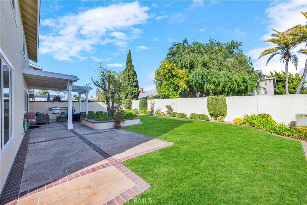 20802 Woodlea Lane