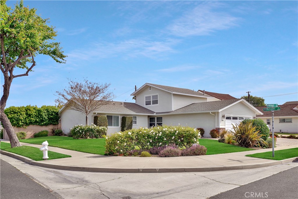 9459 Hollyhock Circle