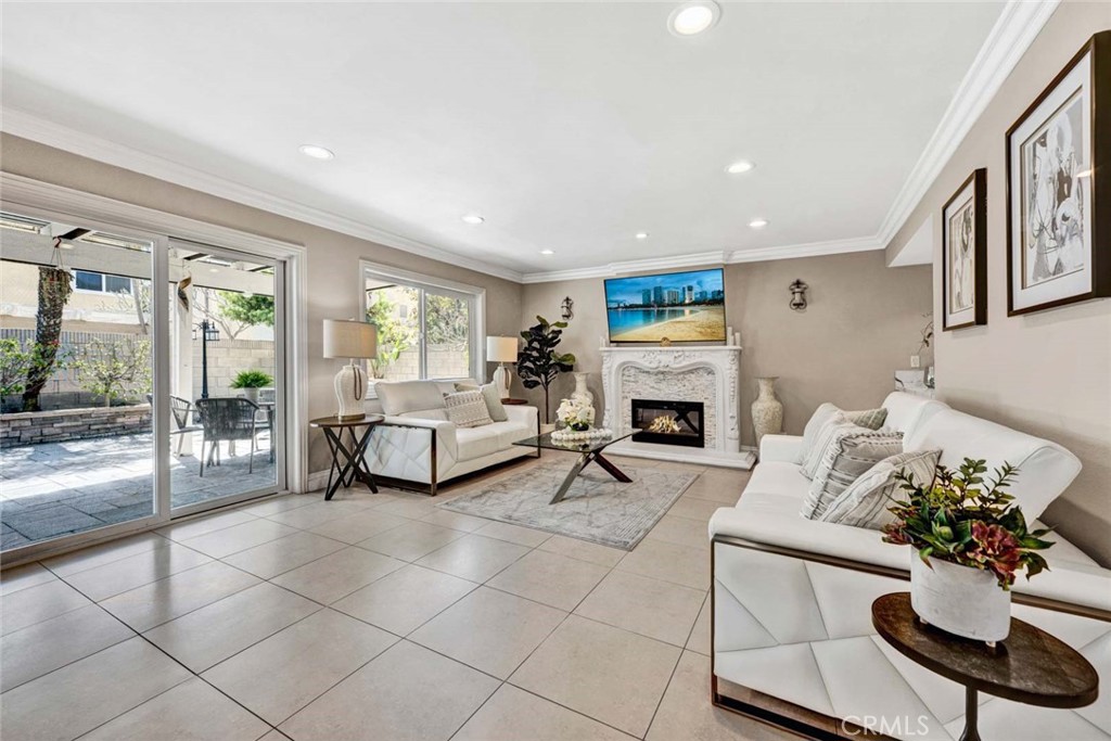 1033 Damascus Circle