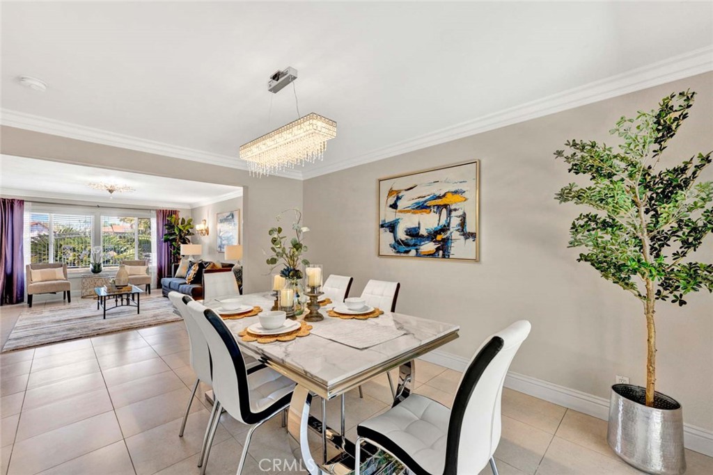 1033 Damascus Circle