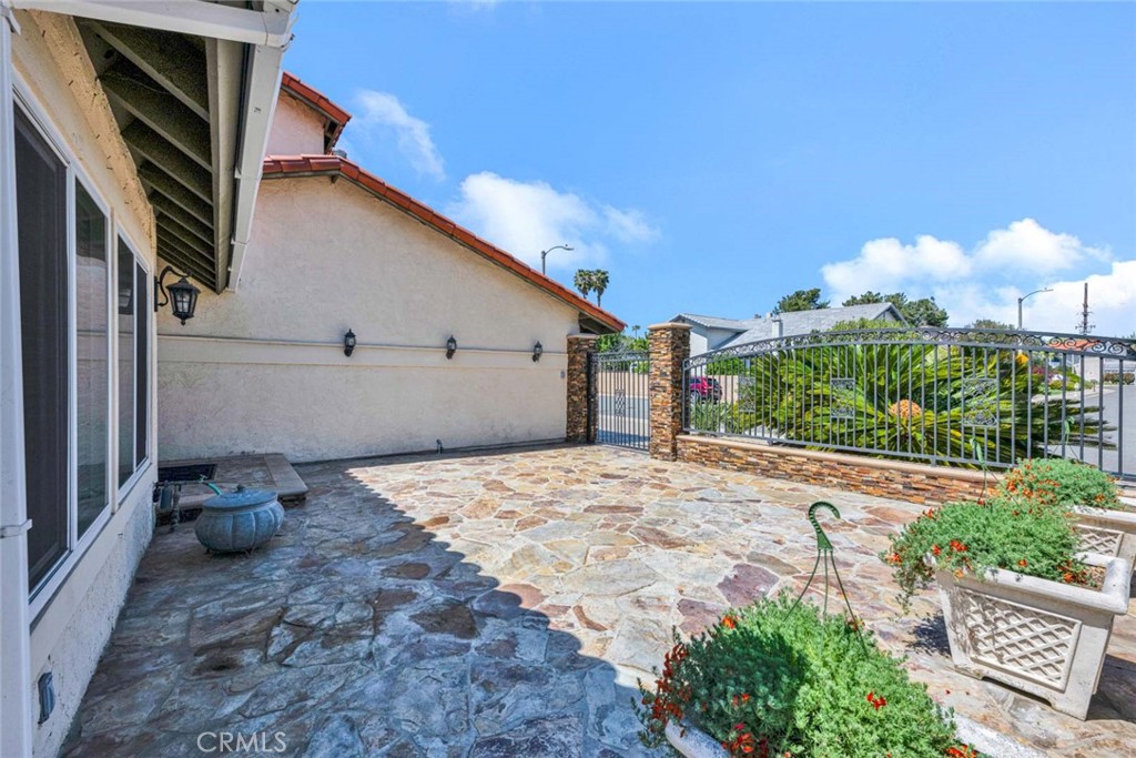 1033 Damascus Circle