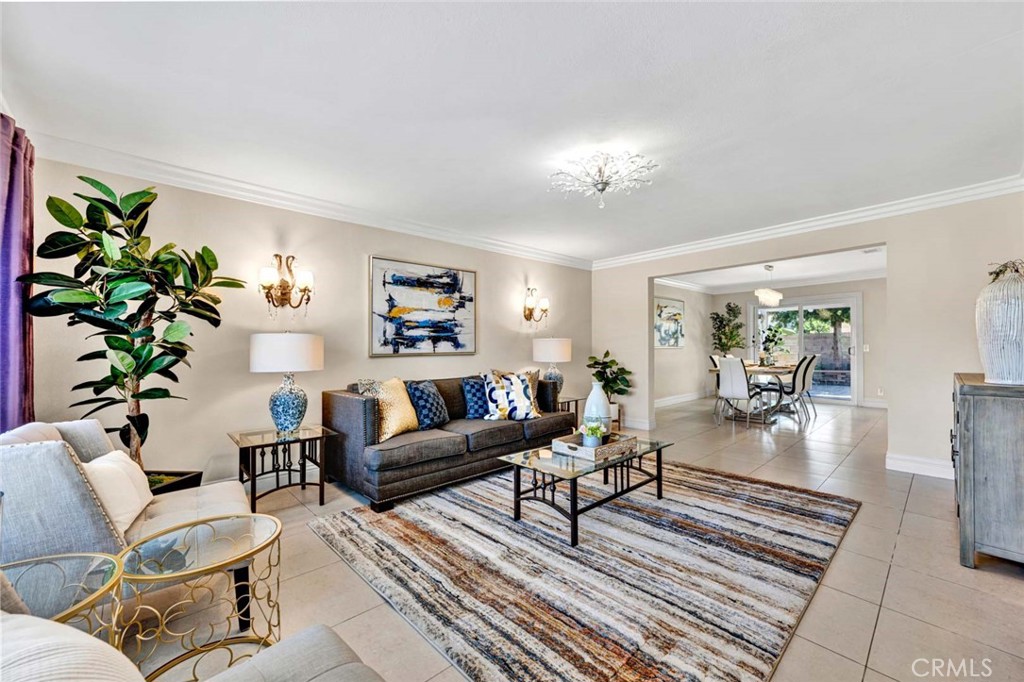 1033 Damascus Circle