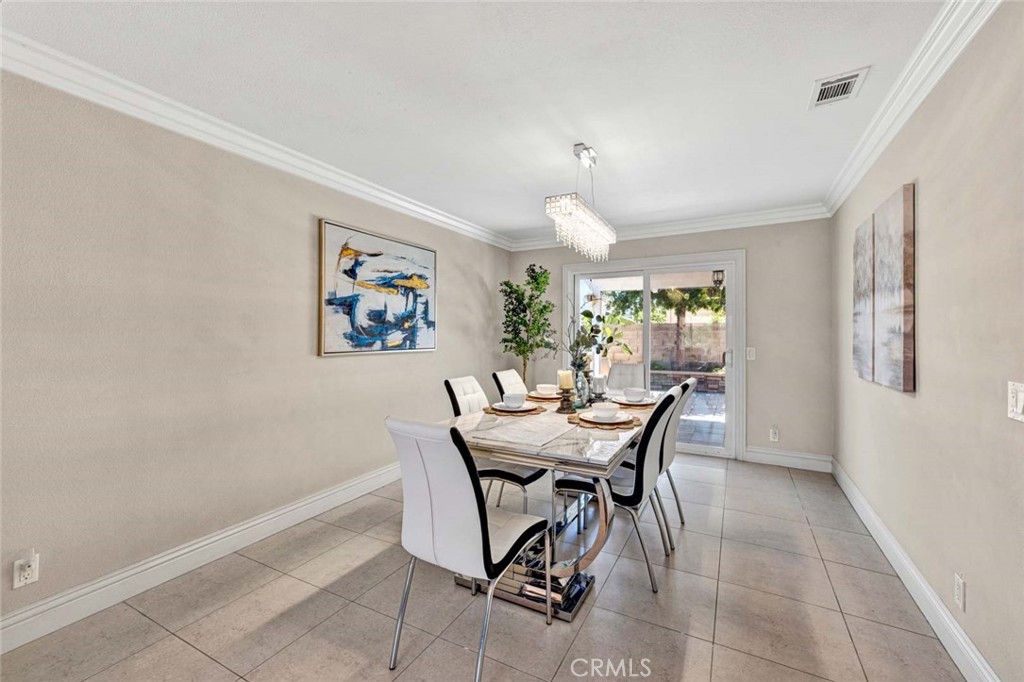 1033 Damascus Circle