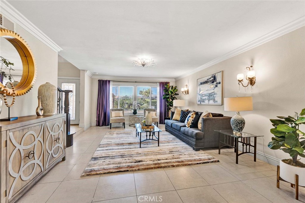 1033 Damascus Circle