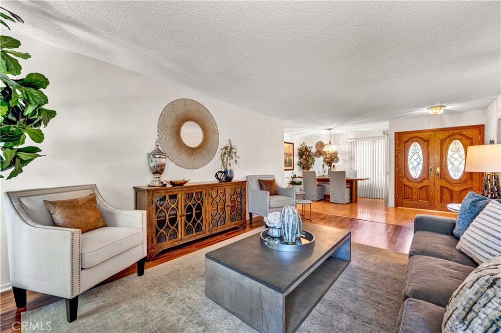 10924 Nighthawk Circle
