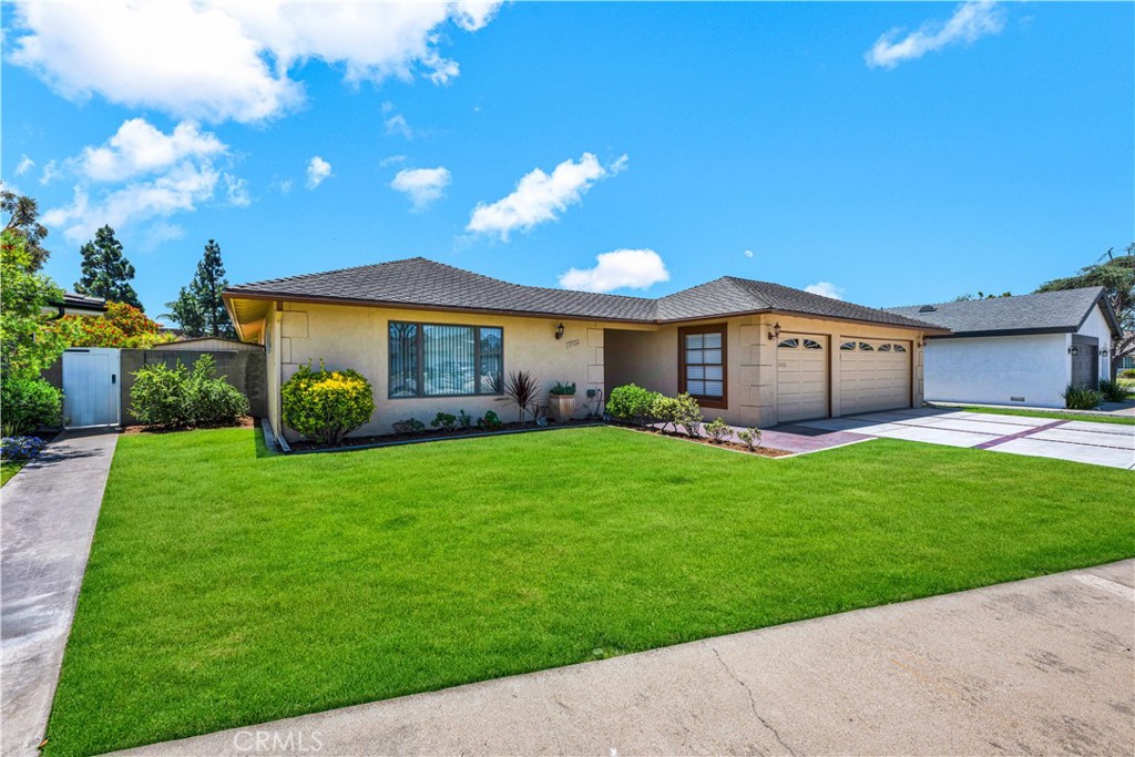 10924 Nighthawk Circle