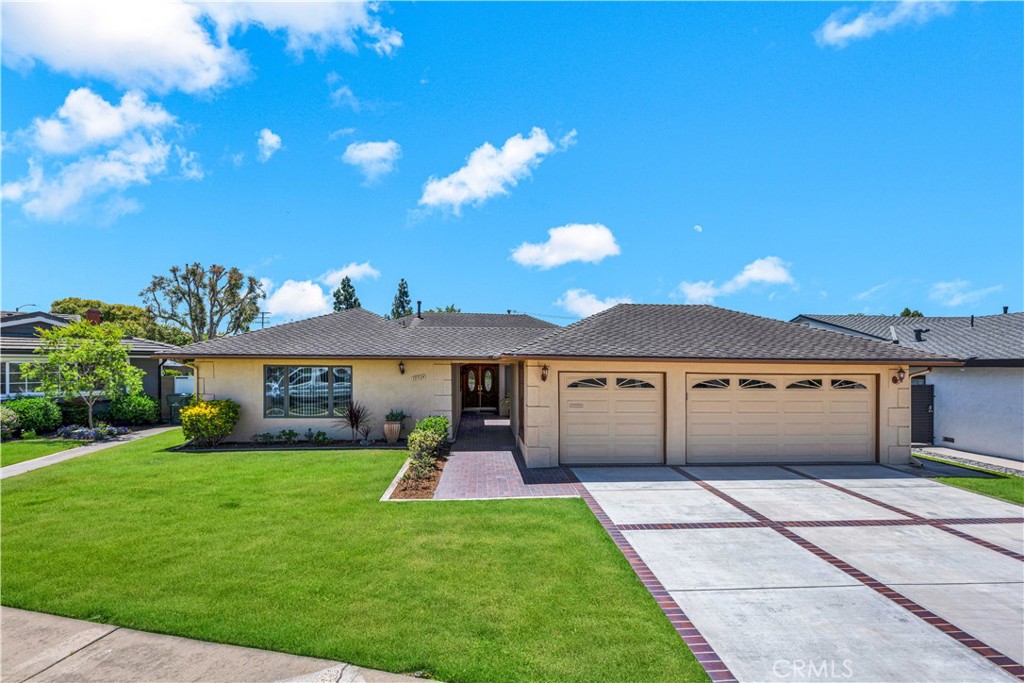 10924 Nighthawk Circle