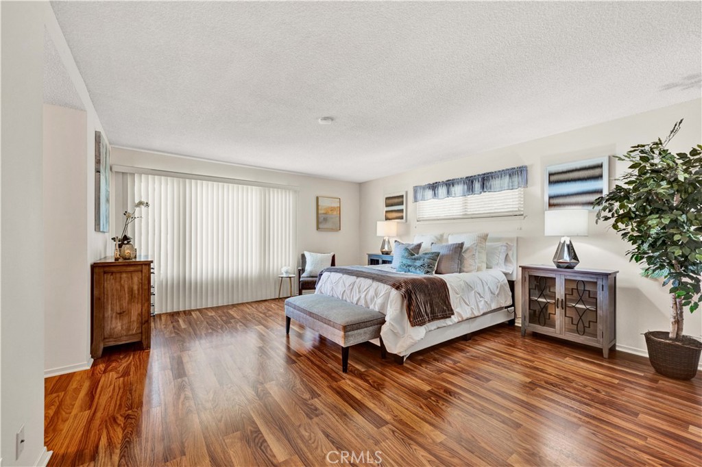 10924 Nighthawk Circle