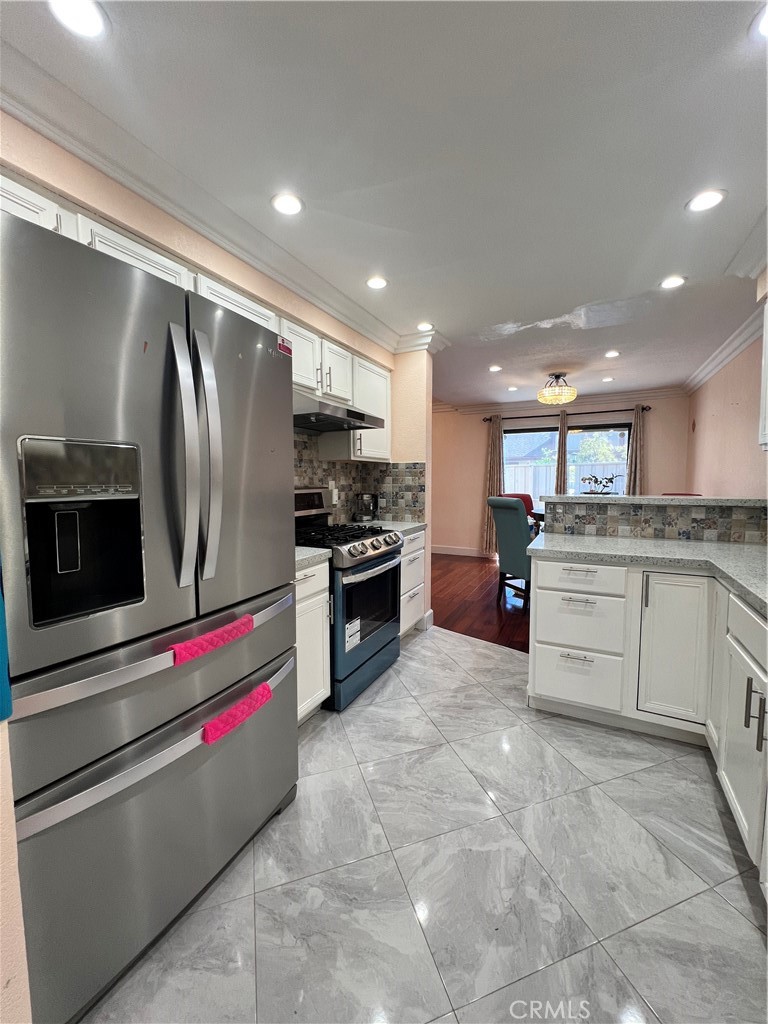 8724 Mar Drive 17
