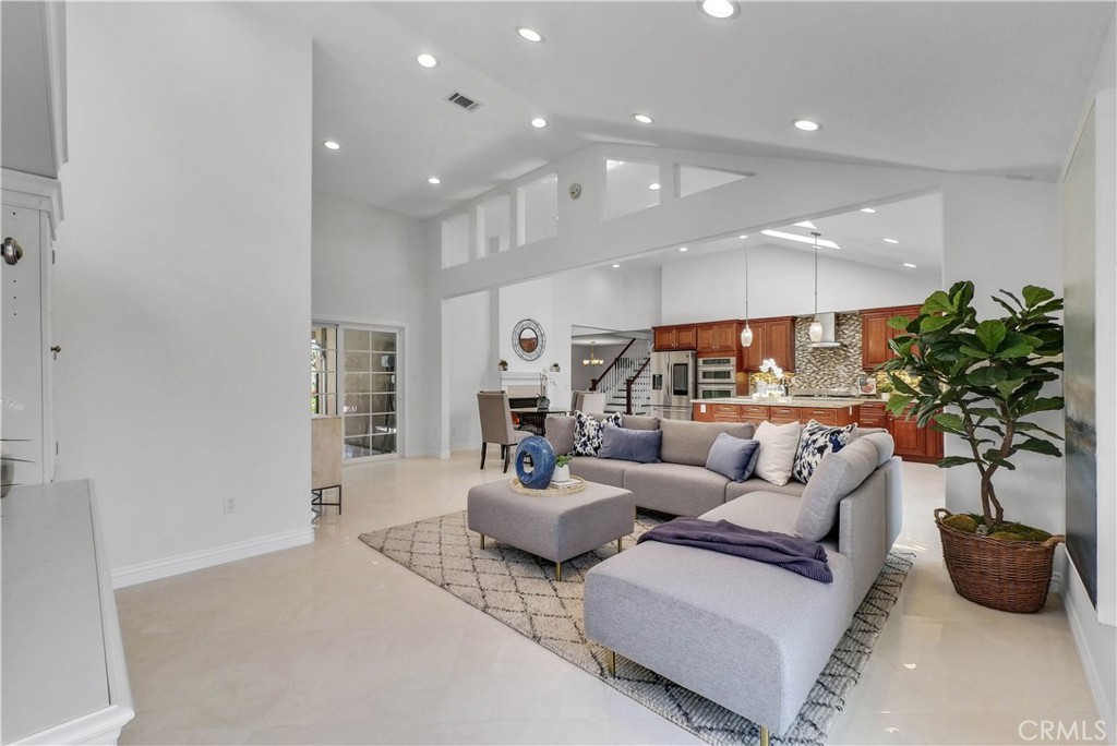 9588 Shimizu River Circle